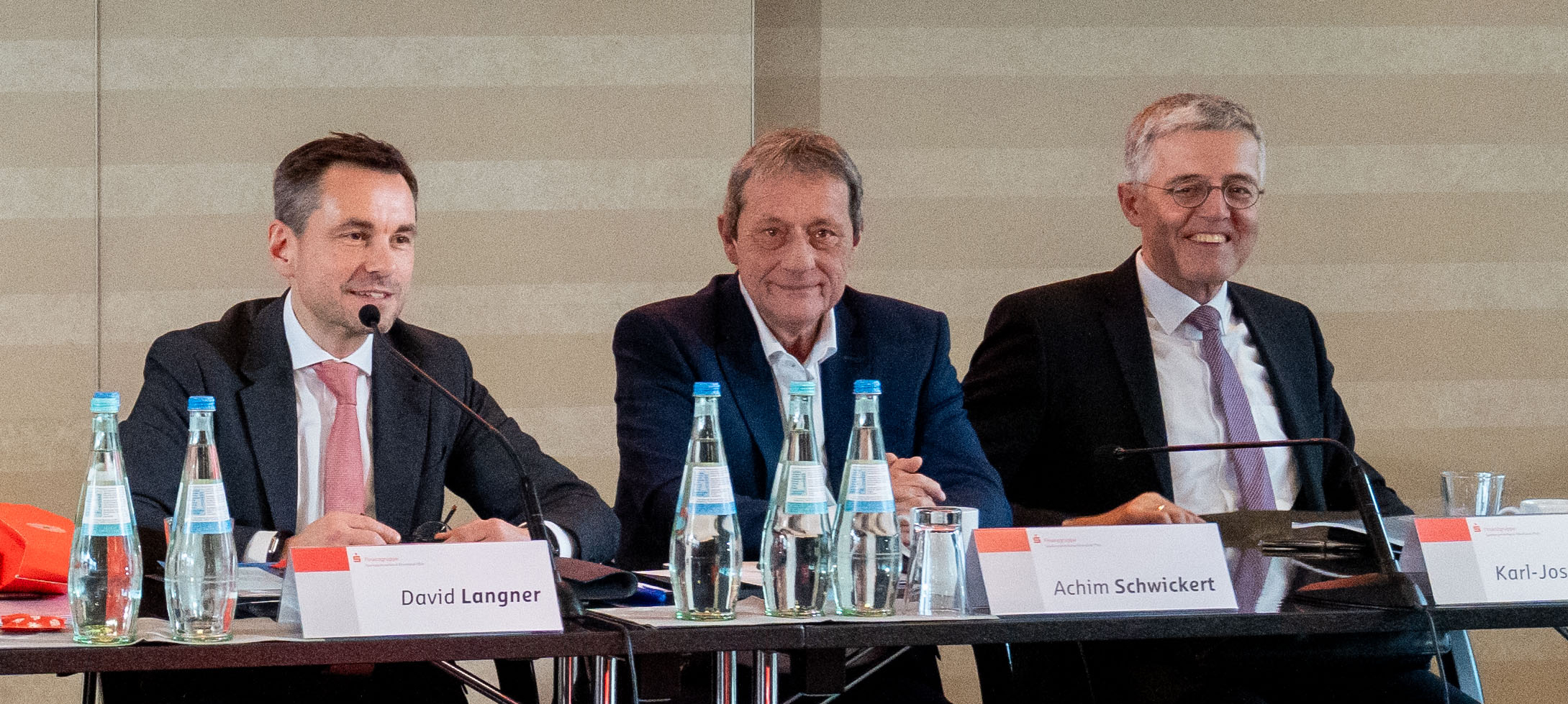 Foto der Vorsitzenden der Verbandsversammlung des SVRP, Vorsitzender David Langner, 1. stv. Vorsitzender, Achim Schwickert und 2. stv. Vorsitzender Karl-Josef Esch.